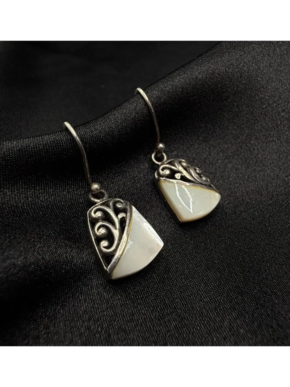 Vintage 90s Mother Of Pearl Sterling Silver Filigree Earrings